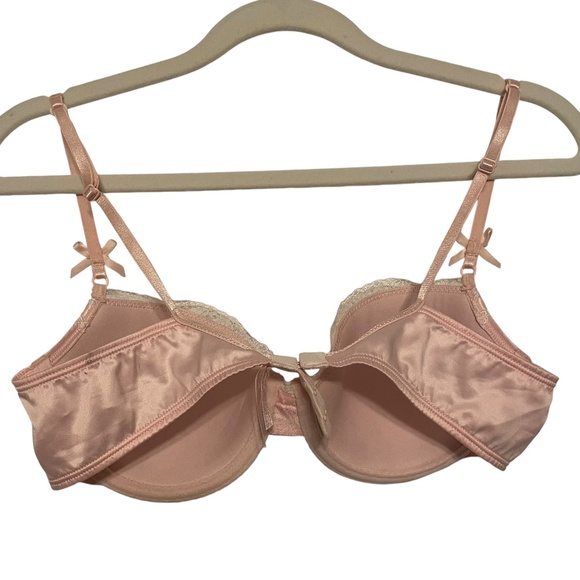 Victoria's Secret Angels Satin‎ Pink Lace Feminine Lingerie Bra Size 34C - Picture 4 of 9